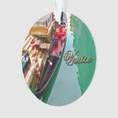 Venise, Italie (IT) - deux gondoles colorées (devant)