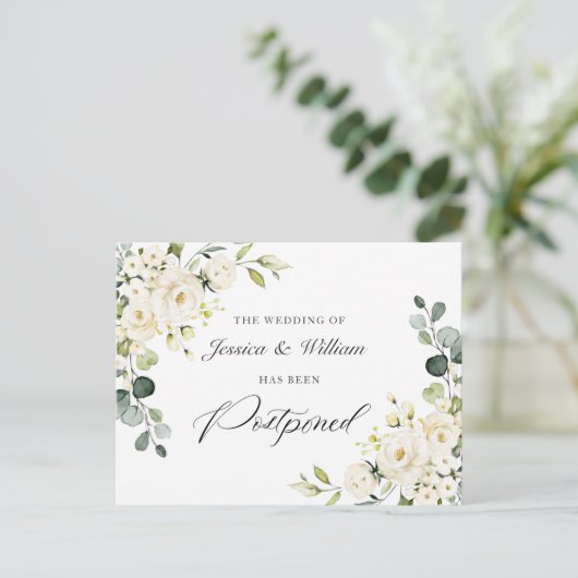 Verander de Datum Elegant Witte Roses Eucalyptus Briefkaart (Staand voorkant)