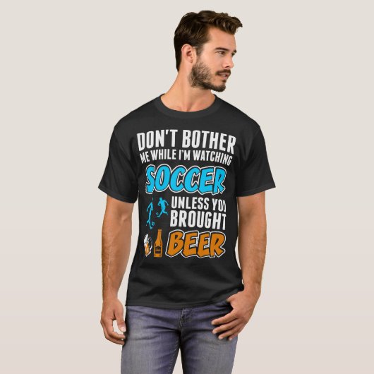 Verander me niet terwijl ik naar het voetbalshirt t-shirt (Voorkant volledig)