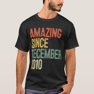 Verbazingwekkend sinds december 2010 10e verjaarda t-shirt