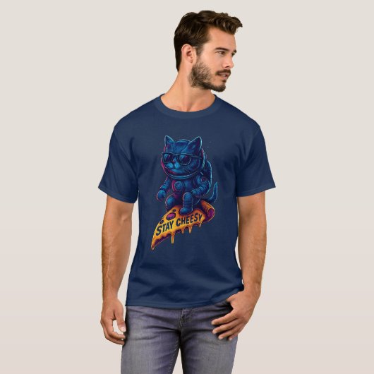 Verblijf Cheesy Space Cat Funny Astronaut Pizza T-shirt (Voorkant volledig)