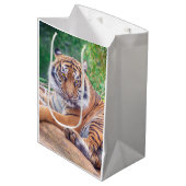 Verbluffende foto van tijger medium cadeauzakje (Voorkant Gekanteld)