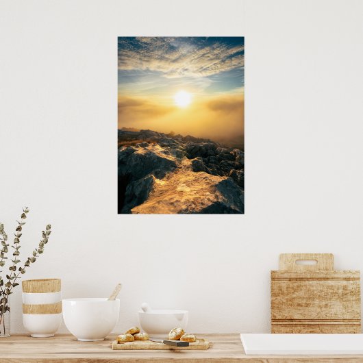 Verbluffende zonsondergang boven wolken en met zon poster (Keuken)