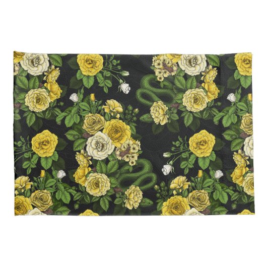 Verborgen in de rozen, geel en groen kussensloop (Achterkant-Rechts)