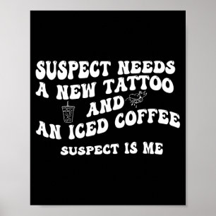Verdachte Heeft Een Nieuwe Tatoeage En Een IJskoud Poster