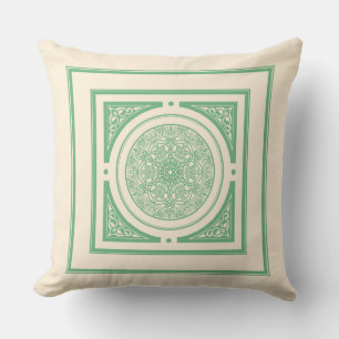 Verdant Oasis Floral Sierkussen