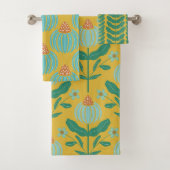 Verdant Whimsy Yellow Bad Handdoek (Insitu)
