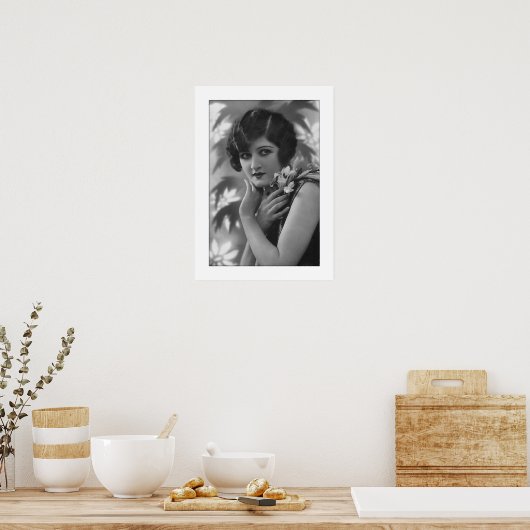 verdovende deco vrouw met bloemen poster (Keuken)