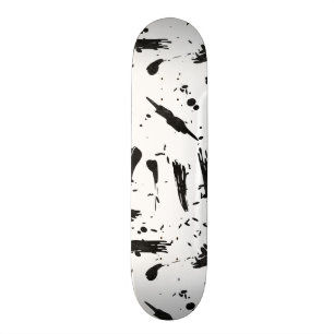 Verf matige zwarte witte penseelstreken splatters skateboard