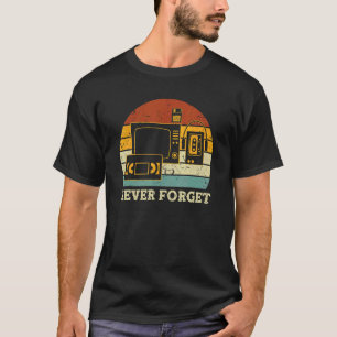 Vergeet Nerdy Retro Vinyl VCR Audio Cassette nooit T-shirt