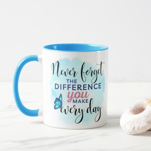 Vergeet nooit het verschil dat je elke dag maakt mok (Met donut)