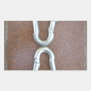 Vergrendeld: duurzaam stalen karabijnhaak ontwerp rechthoekige sticker