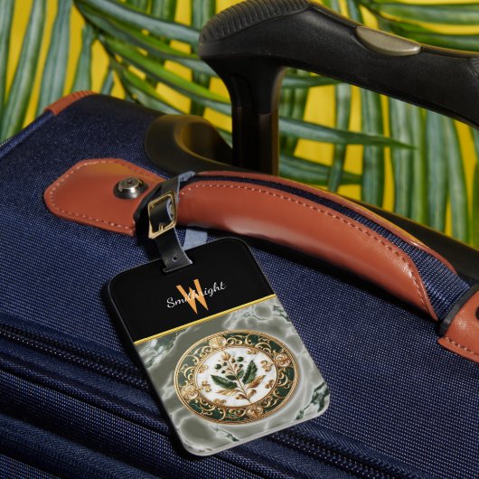 Verguld bloemmedaillon op marmer bagagelabel (Voorkant Insitu 1)