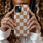 Vérification de la rouille<br><div class="desc">Boho tendance damier imprimé étui téléphonique en couleur orange brûlé et crème. Utilisez les outils de conception pour ajouter votre propre monogramme, nom ou autre texte, ou changer la couleur arrière - plan pour créer une couverture de périphérique unique d'un type particulier.</div>