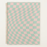 Vérifier Motif Sage Vert Et Beige Checkerboard<br><div class="desc">Motif rétro À damiers - chevalet vert sauge et beige tordu / ondulé et déformé.</div>