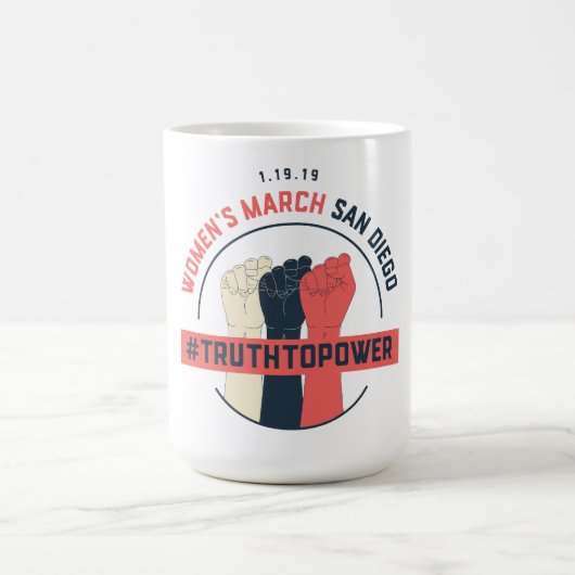 Vérité de mars des femmes pour actionner la tasse (Centre)