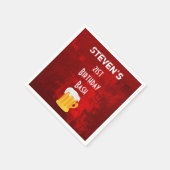 Verjaardag Bash Beer Mok op Grunge Red Abstract Servet (Hoek)
