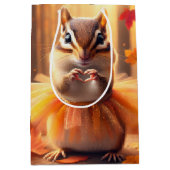 Verjaardag Chipmunk met Herfsthart Medium Cadeauzakje (Voorkant)