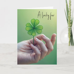 Verjaardag Hand Held Four-Leaf Clover Kaart