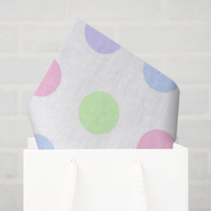 Verjaardag met waterverf pasteltinten en polka sti tissuepapier