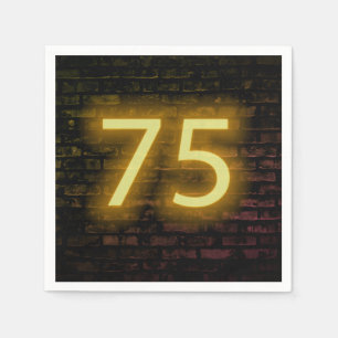 Verjaardag Neon 75 Bord op Bakstenen Muur Servet