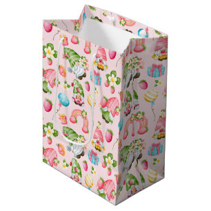 Verjaardag van aardbei-kabouter tuinkabouter meisj medium cadeauzakje