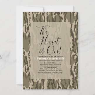 Verjaardagsfeest met camouflageprint voor de bodem kaart