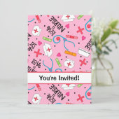 Verjaardagsfeest voor verpleegkundigen roze kaart (Staand voorkant)