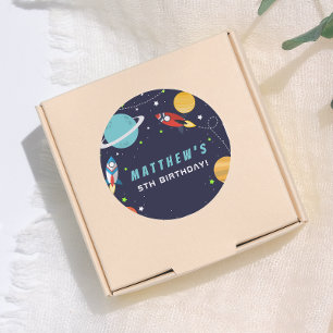 Verjaardagsfeestje met ruimteschip ronde sticker