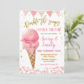 Verjaardagsfeestje voor tweelingbroers en -zusters kaart (Staand voorkant)