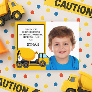 Verjaardagsfoto bedankt voor gele cementwagen briefkaart