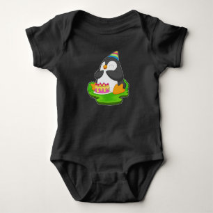 Verjaardagstaart van de pinguïn romper