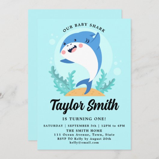 Verjaardagsuitnodiging voor Cute Baby Shark-feestj Kaart (Voorkant / Achterkant)