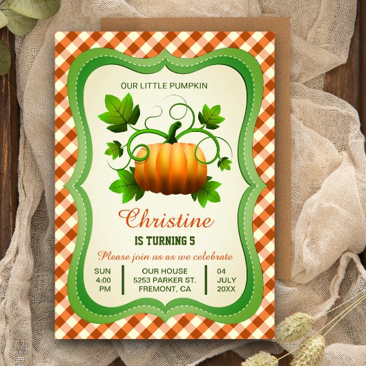 Verjaardagsuitnodiging voor een schattige herfstpo kaart
