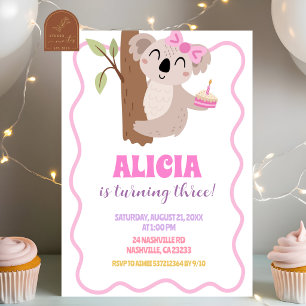 Verjaardagsuitnodiging voor meisje met koala en st kaart