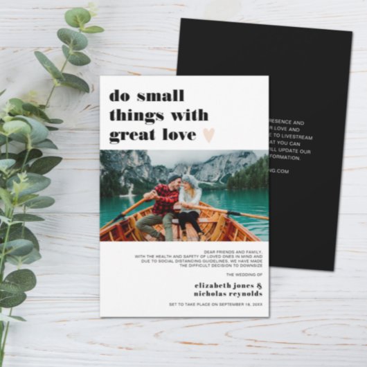 Verkleinde fotobetrokkingskaart voor microbruiloft aankondiging