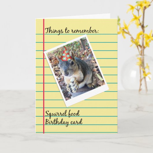 Verlate verjaardag Funny Squirrel in Party Pet Kaart (Gele Bloem)