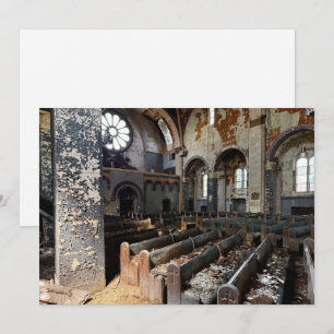 Verlaten kerk feestdagenkaart