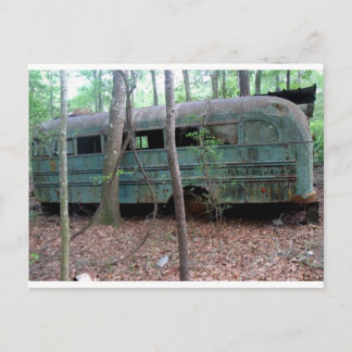 Verlaten Oude Groene Bus in de Bossen Briefkaart