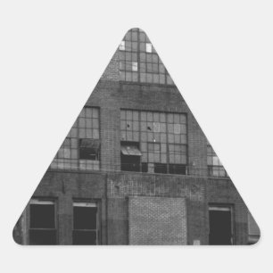 Verlaten productiefabriek driehoek sticker