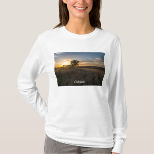 Verlaten Shed Colorado Sunset Long Sleeve T-shirt