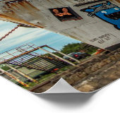 Verlaten, verwijderde boot met graffiti-Poster Poster (Hoek)