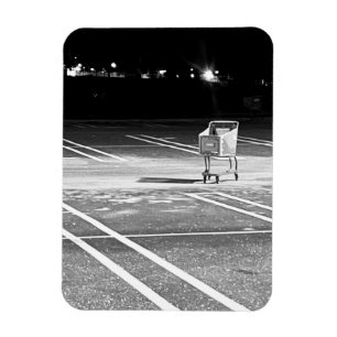 Verlaten winkelwagen in lege parkeerplaats Foto Magneet