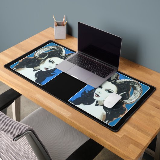 'Verleiding in de Magick' Schilderij op een Bureaumat (Kantoor 2)