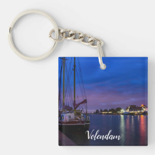 Verlichtde haven van Volendam 's nachts Sleutelhanger