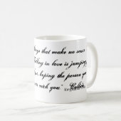 Verlichting in liefde springt in een afgrond koffiemok (Voorkant rechts)