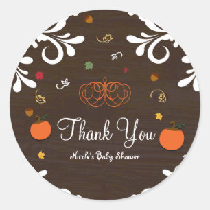Verliefd pompoenen bladeren en hout baby shower ronde sticker