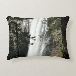 Vernal Falls III in Yosemite National Park Accent Kussen