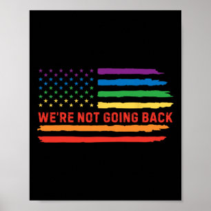 verontwaardigd gaan we niet terug om ons te sloga poster