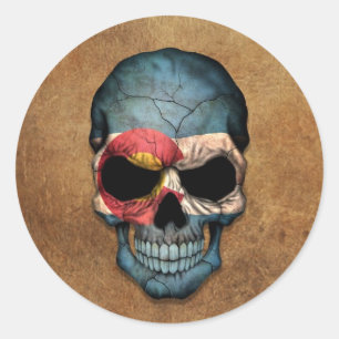 Verouderde en versleten Colorado Flag Skull Ronde Sticker